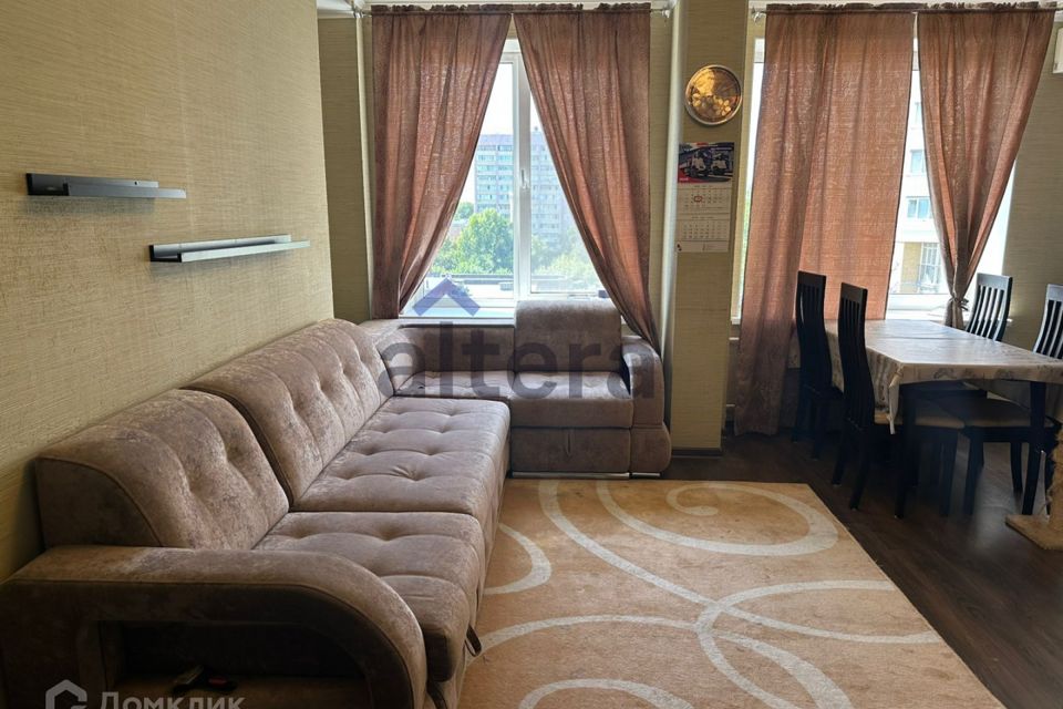 Продаётся 3-комнатная квартира, 73.6 м²