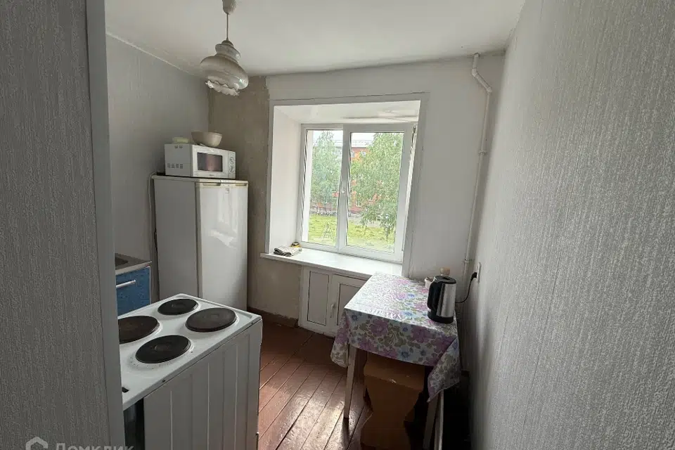 Продаётся 3-комнатная квартира, 50.8 м²