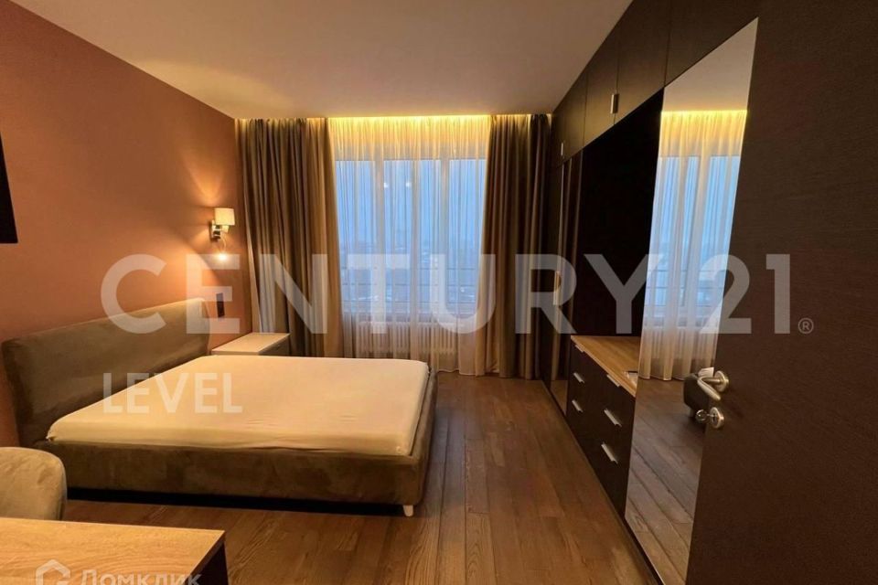 Сдаётся 2-комнатная квартира, 90 м²
