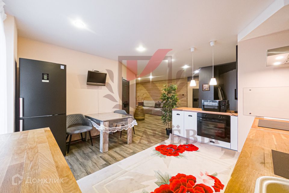Продаётся 2-комнатная квартира, 65.3 м²