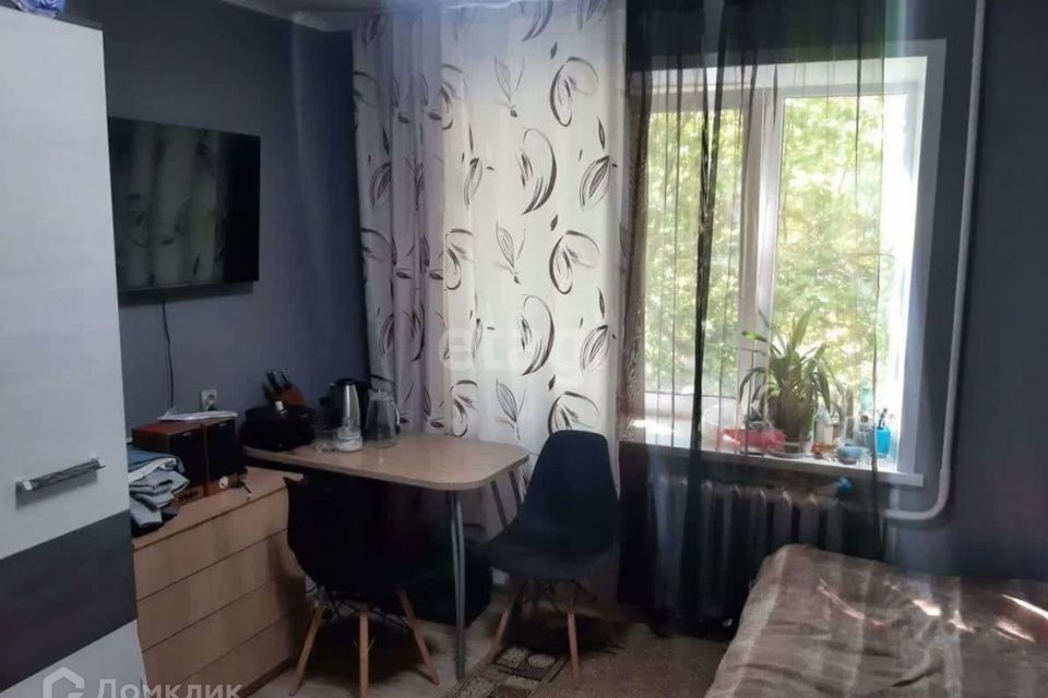 Продаётся комната в 1-комн. квартире, 12.8 м²
