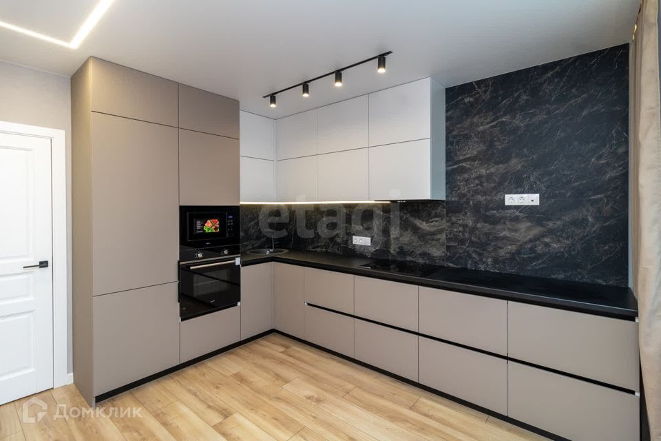 Продаётся 2-комнатная квартира, 50.5 м²
