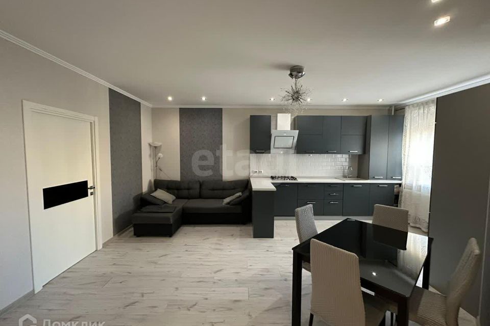 Продаётся 3-комнатная квартира, 81.1 м²