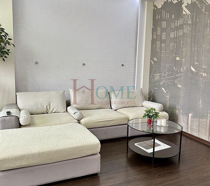 Сдаётся 2-комнатная квартира, 74 м²