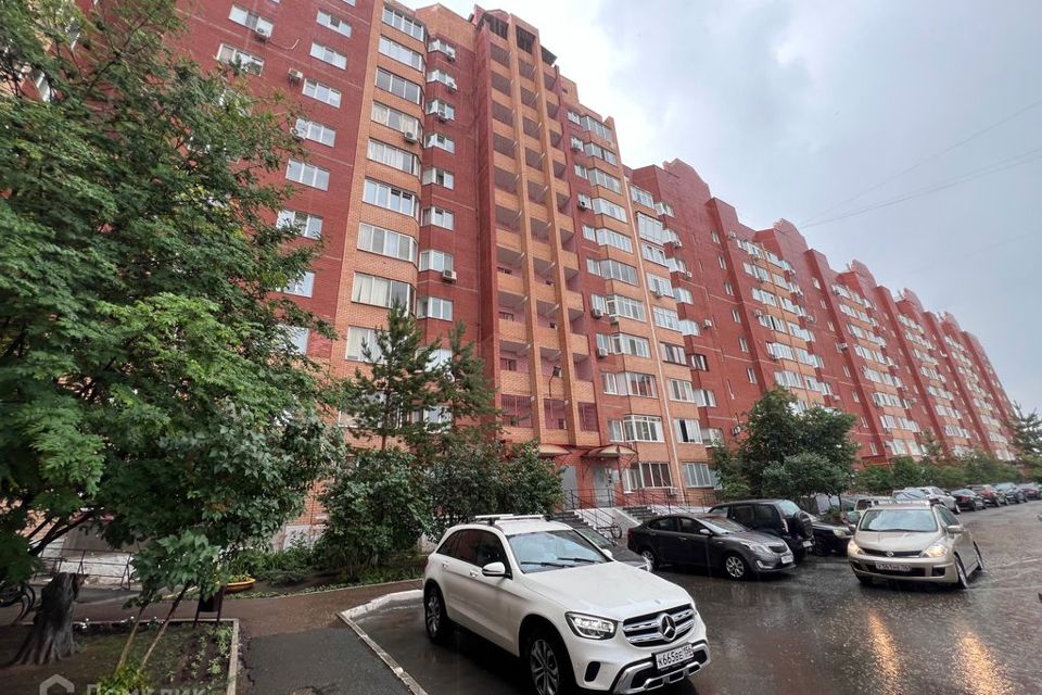 Продаётся 3-комнатная квартира, 107 м²