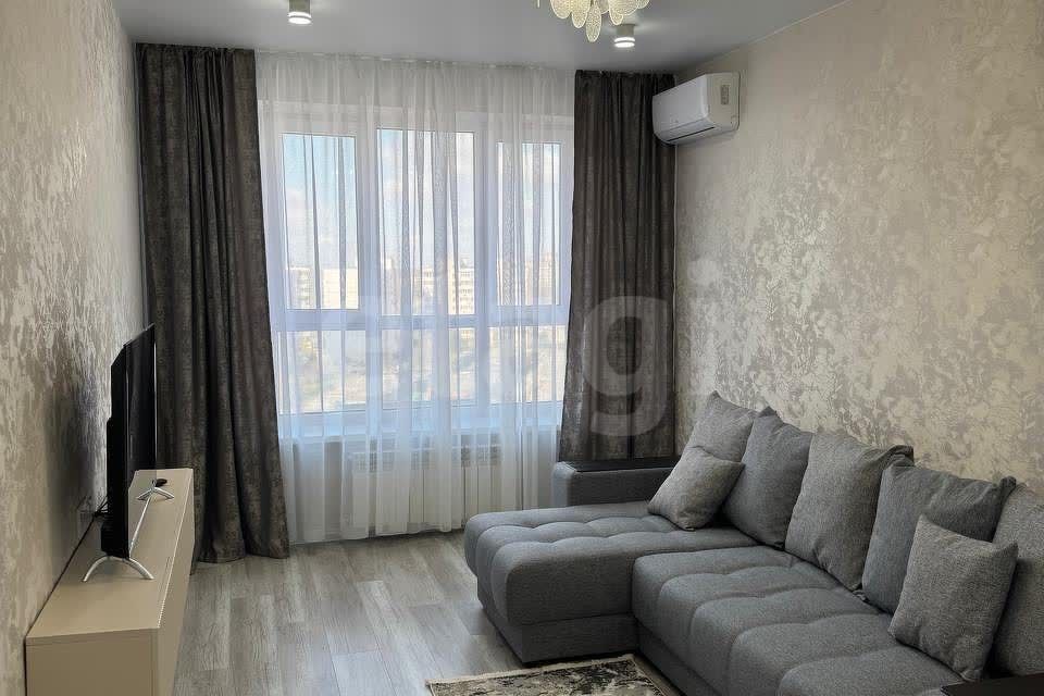 Продаётся 1-комнатная квартира, 38 м²
