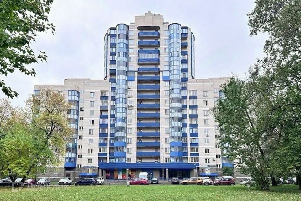 Продаётся 3-комнатная квартира, 117.5 м²