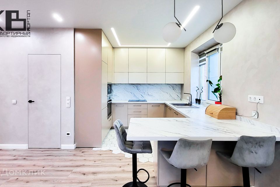 Продаётся 3-комнатная квартира, 75.8 м²