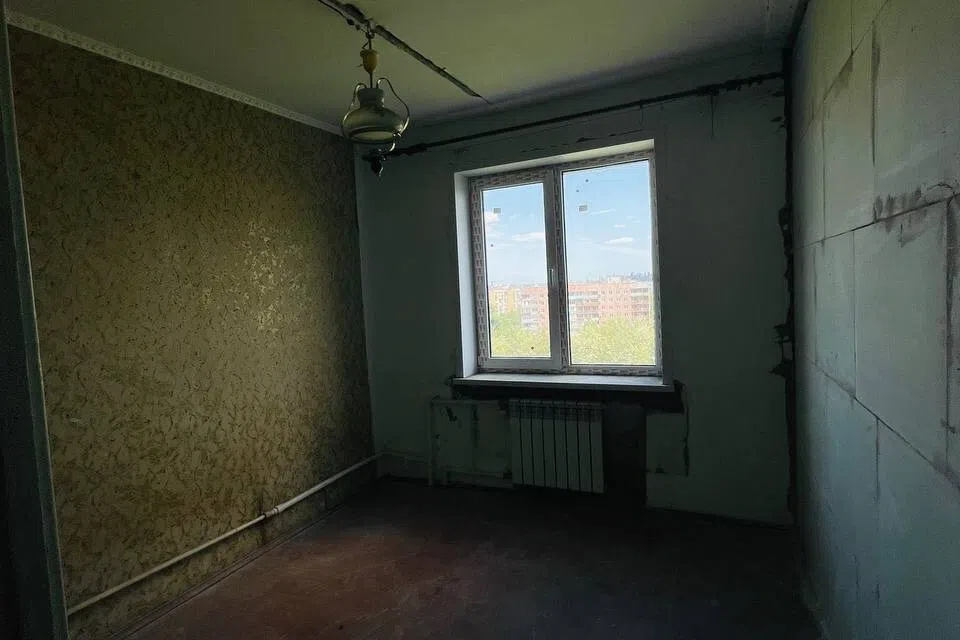 Продаётся 4-комнатная квартира, 77.6 м²