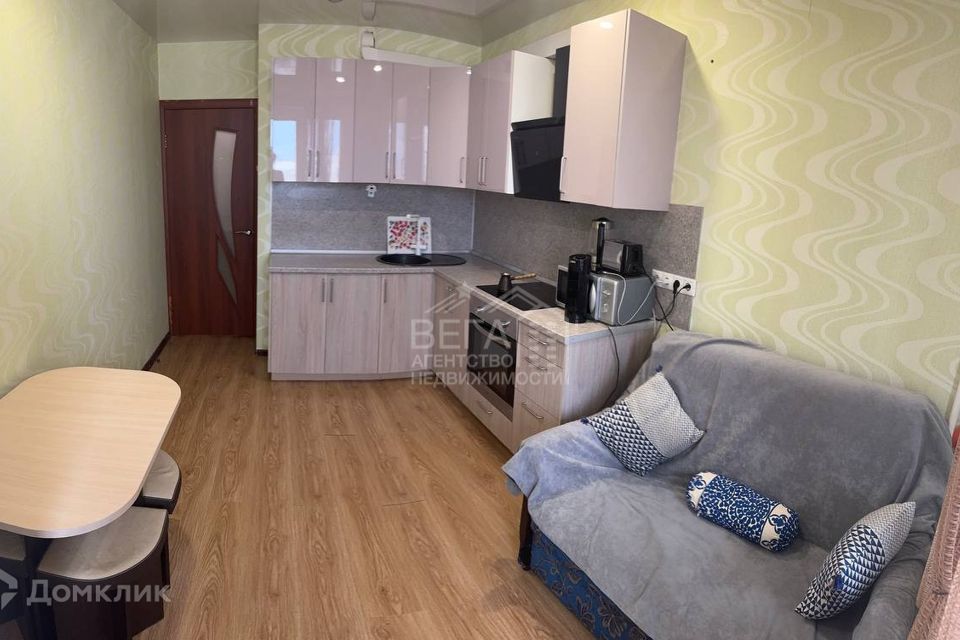 Продаётся 1-комнатная квартира, 40.4 м²