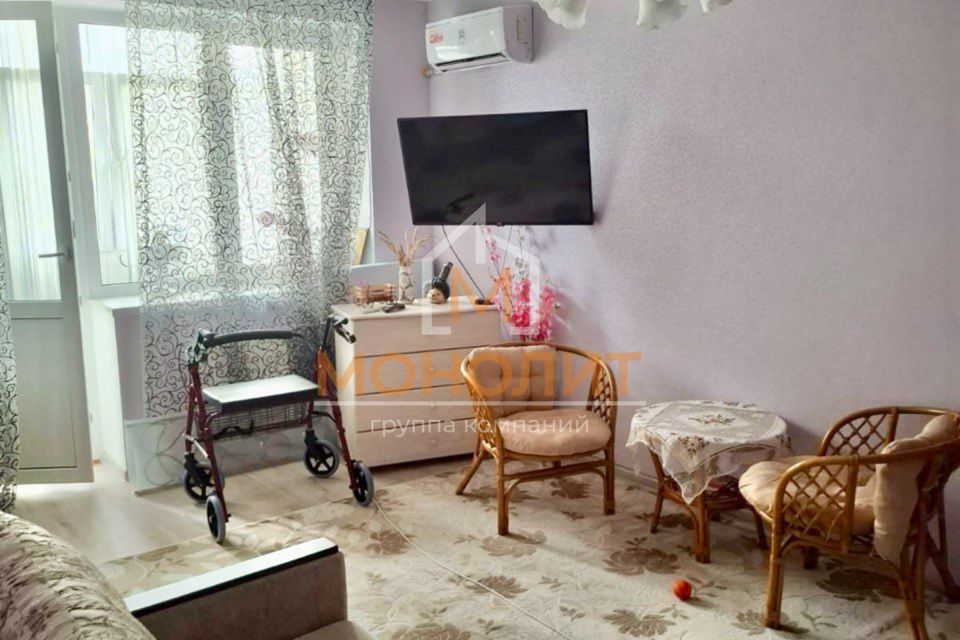 Продаётся 1-комнатная квартира, 40.4 м²