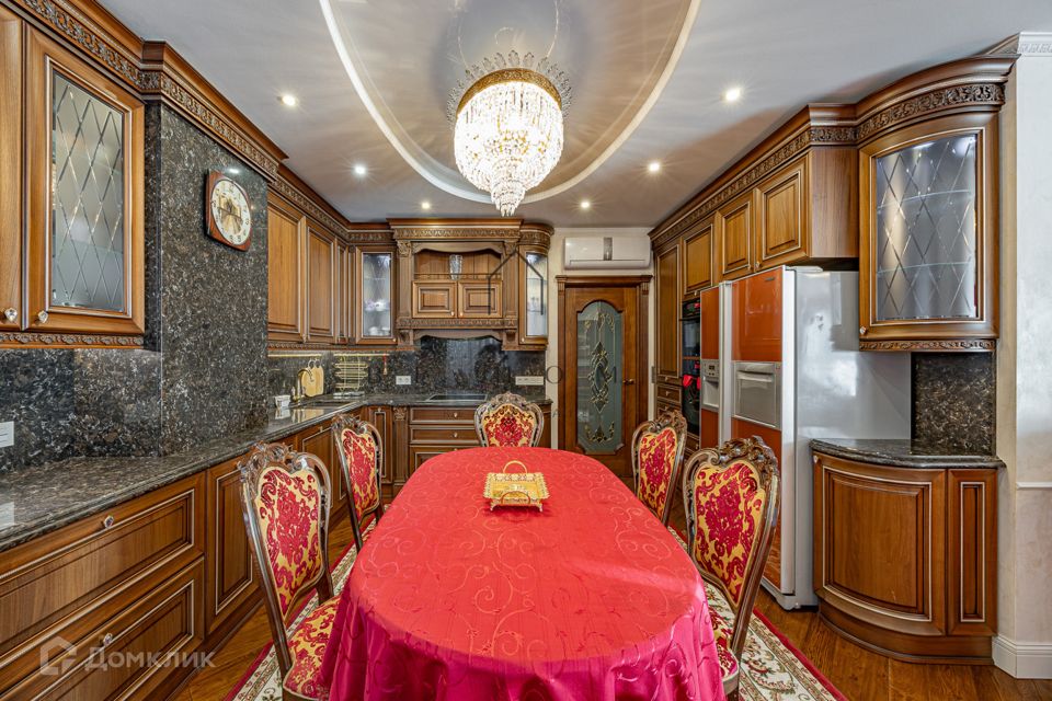 Сдаётся 5-комнатная квартира, 150 м²