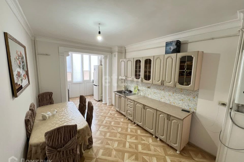 Продаётся 3-комнатная квартира, 98 м²