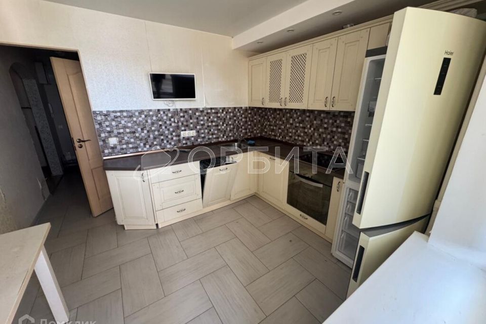 Продаётся 1-комнатная квартира, 43 м²