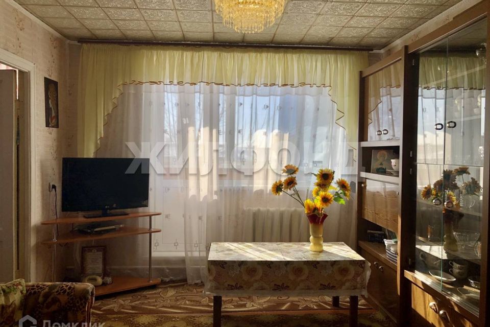 Продаётся 3-комнатная квартира, 59.2 м²
