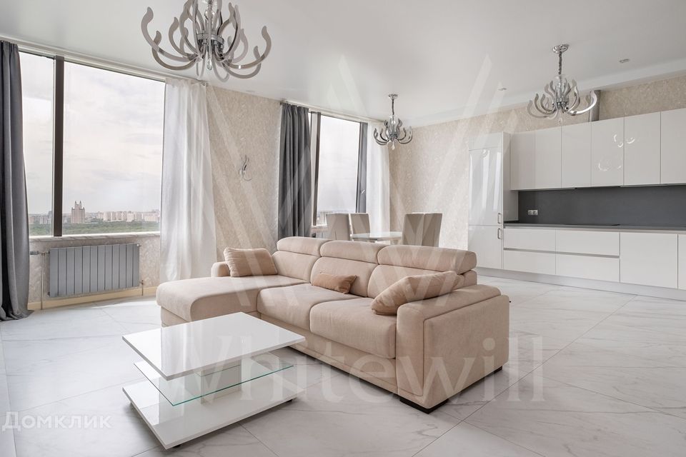 Продаётся 3-комнатная квартира, 140.1 м²