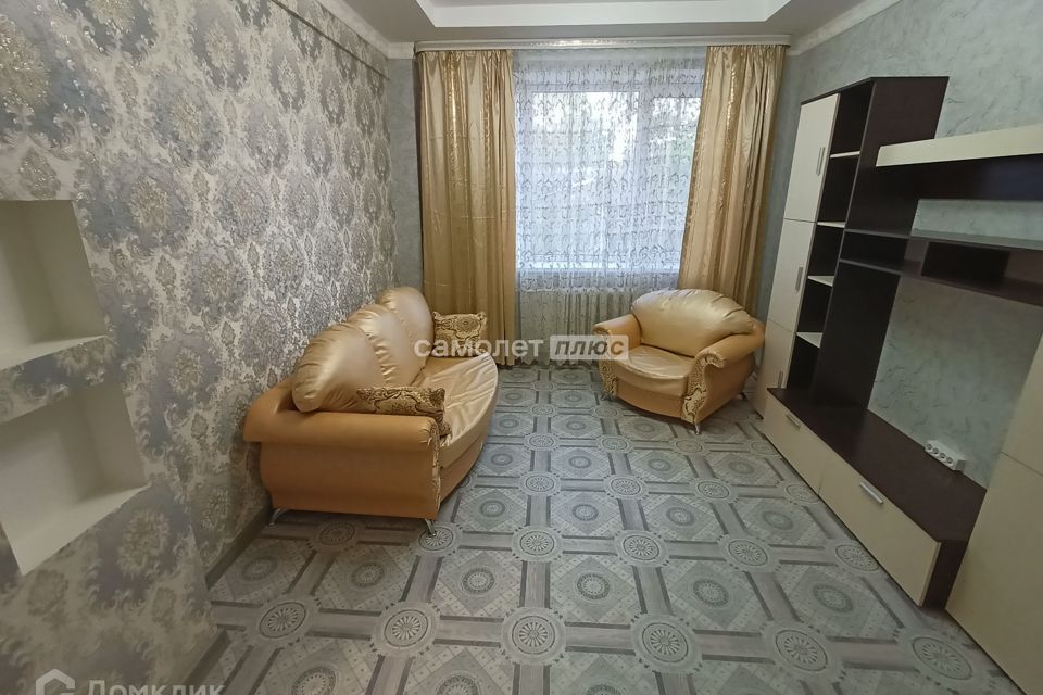 Продаётся 4 комнаты в 4-комн. квартире, 16 м²