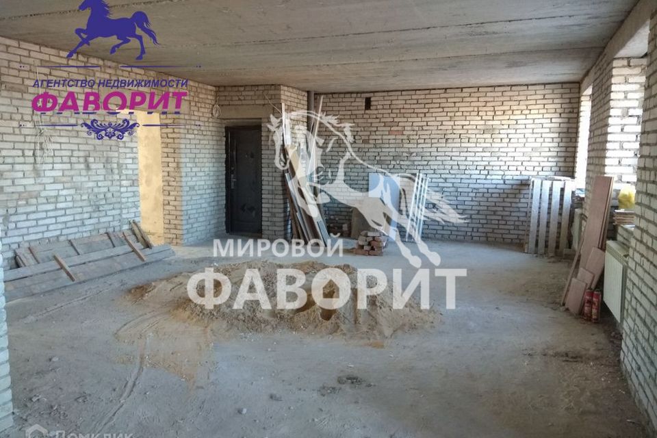 Продаётся 2-комнатная квартира, 109.6 м²