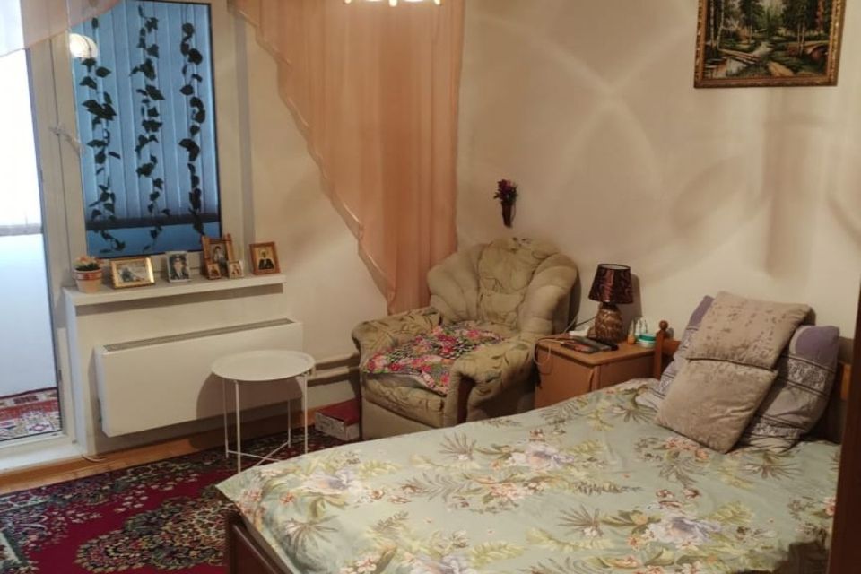 Продаётся 2-комнатная квартира, 65.2 м²