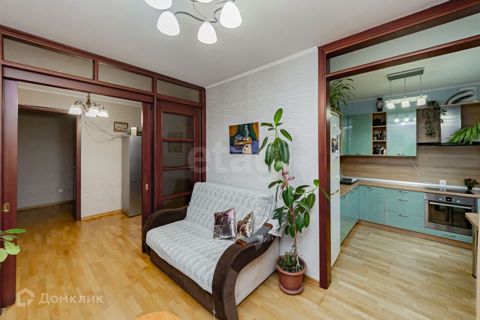 Продаётся 3-комнатная квартира, 118.6 м²