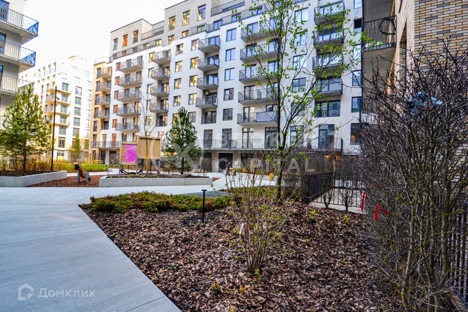 Продаётся 3-комнатная квартира, 107 м²