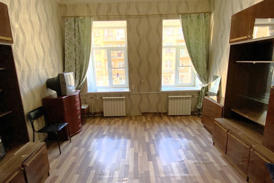 Продаётся комната в 4-комн. квартире, 18.6 м²