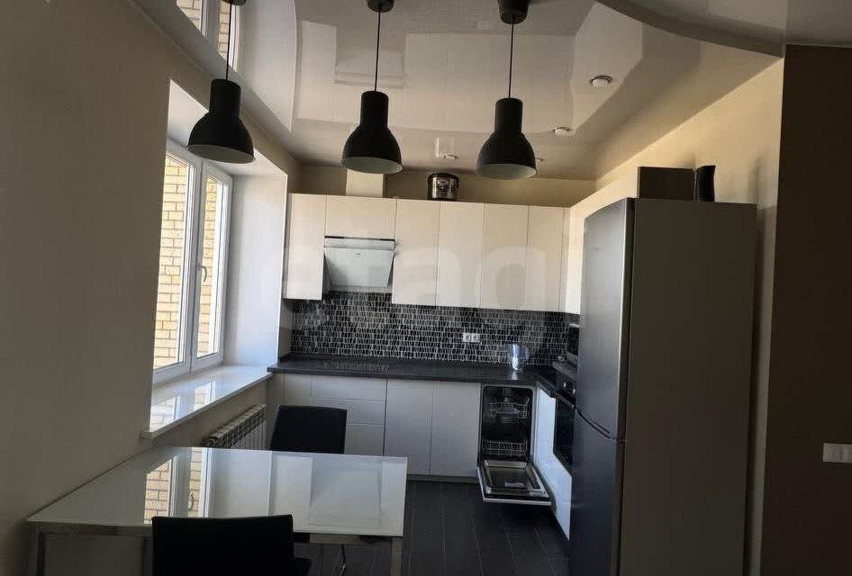 Продаётся 1-комнатная квартира, 60 м²