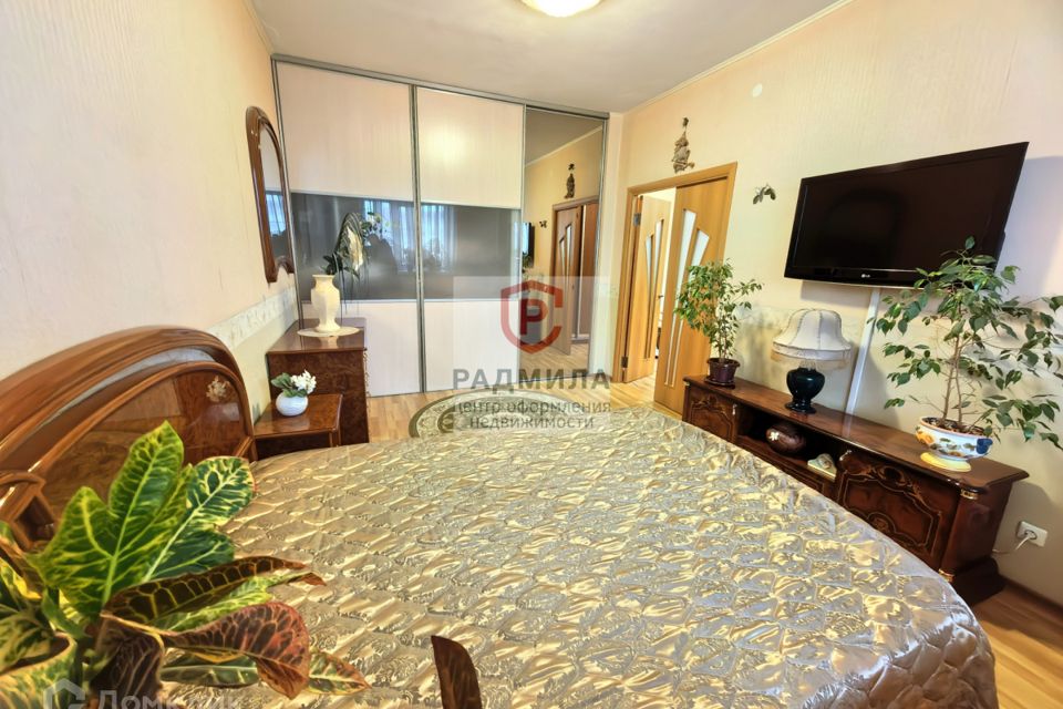 Продаётся 1-комнатная квартира, 42 м²