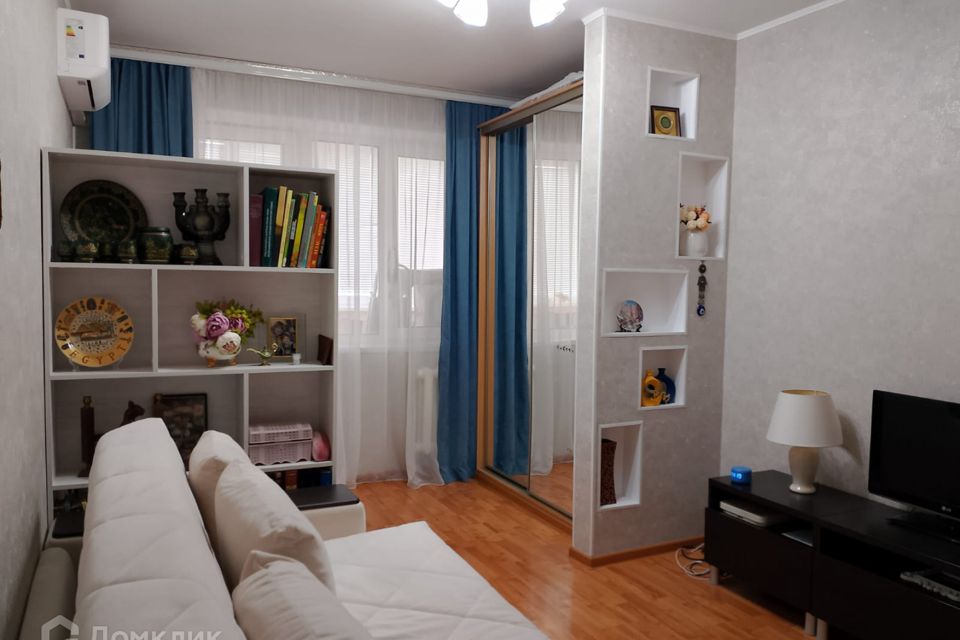 Продаётся 1-комнатная квартира, 43.3 м²