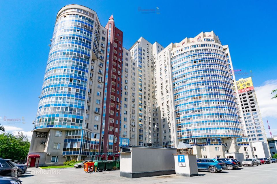 Сдаётся 3-комнатная квартира, 97.7 м²