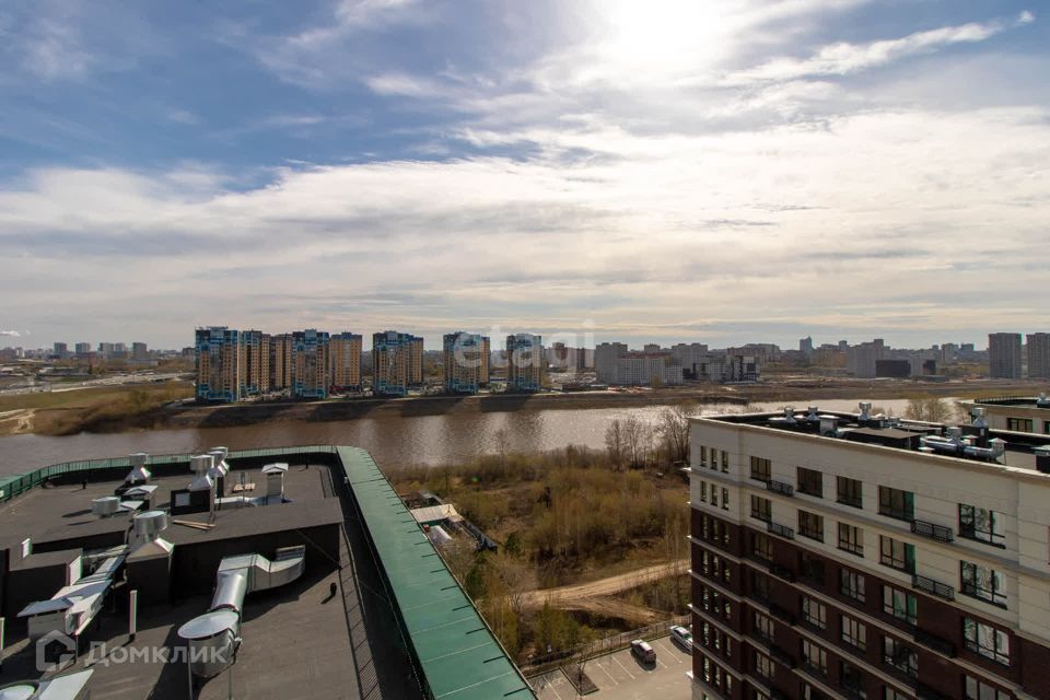 Продаётся 2-комнатная квартира, 90.4 м²