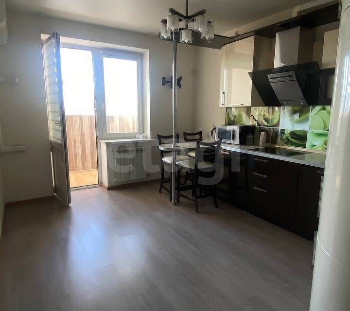 Сдаётся 1-комнатная квартира, 51 м²