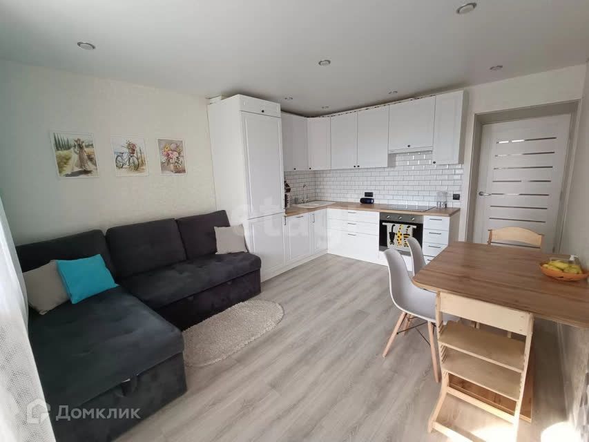 Продаётся 2-комнатная квартира, 71.5 м²