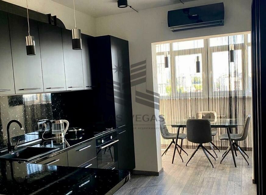 Сдаётся 2-комнатная квартира, 52 м²