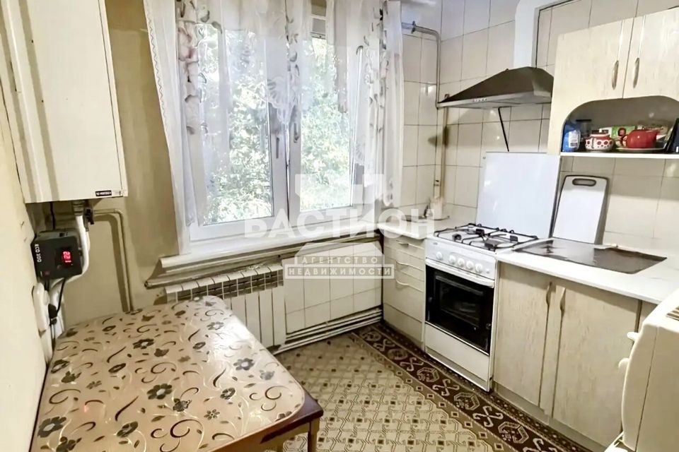 Продаётся 3-комнатная квартира, 59.5 м²