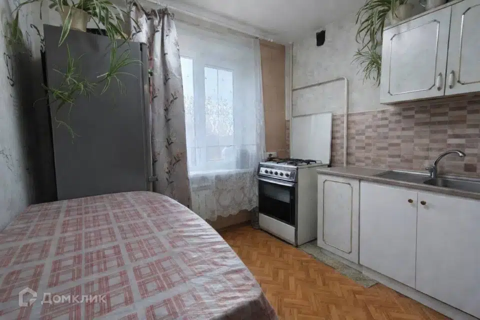 Продаётся 3-комнатная квартира, 52.4 м²