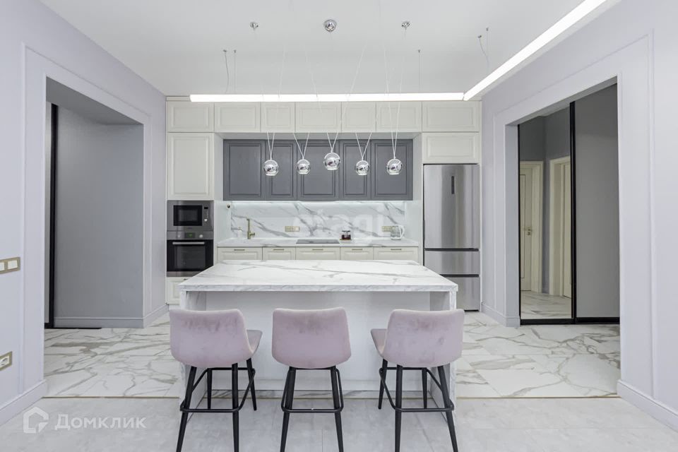 Продаётся 2-комнатная квартира, 68.3 м²