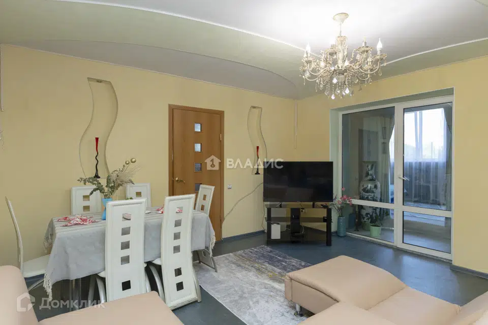 Продаётся 2-комнатная квартира, 58.2 м²