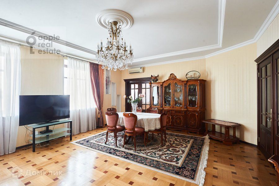 Сдаётся 4-комнатная квартира, 165 м²