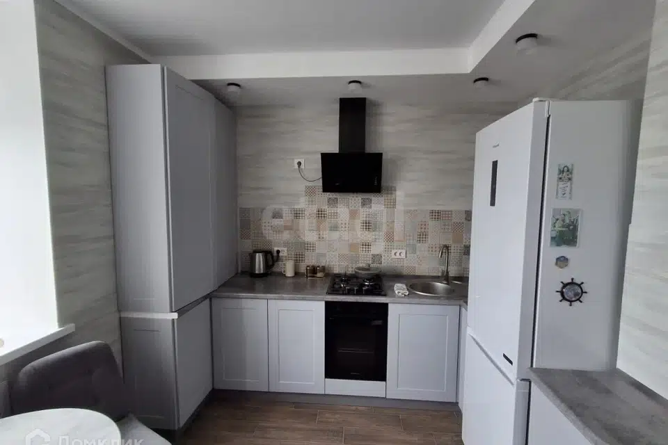 Продаётся 1-комнатная квартира, 46.2 м²