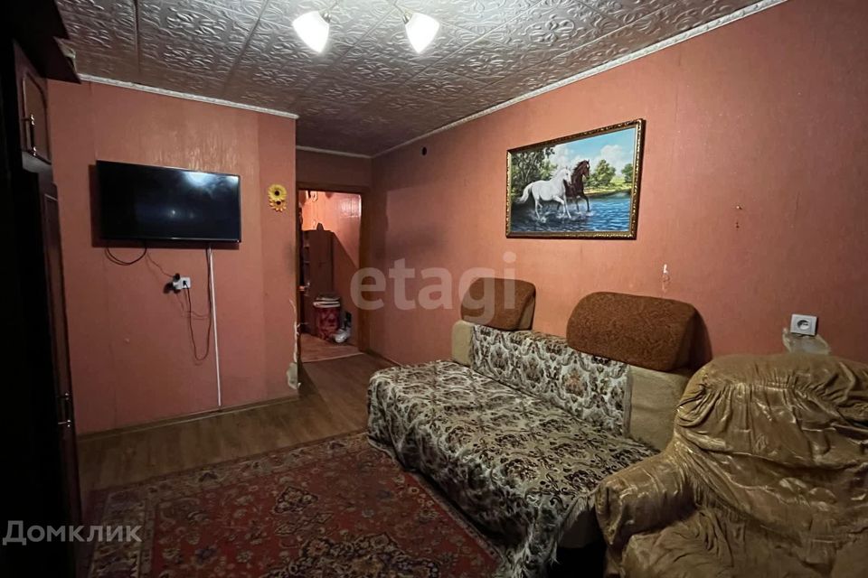 Продаётся 3-комнатная квартира, 49.9 м²