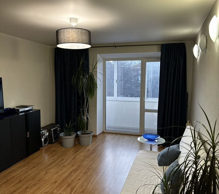 Продаётся 3-комнатная квартира, 65 м²