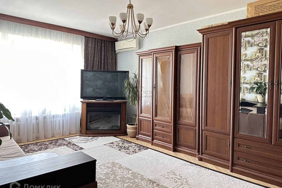 Продаётся 3-комнатная квартира, 76.2 м²