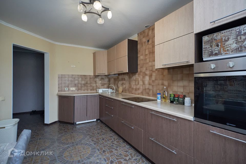 Продаётся 2-комнатная квартира, 65 м²
