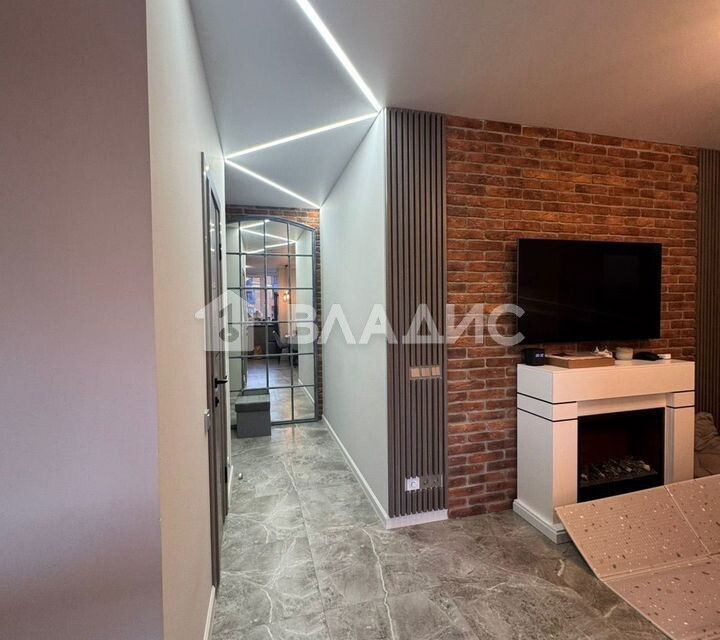 Продаётся 1-комнатная квартира, 42 м²