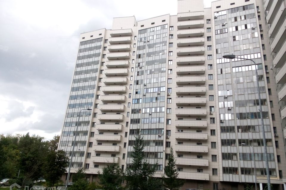 Продаётся 6-комнатная квартира, 145.8 м²