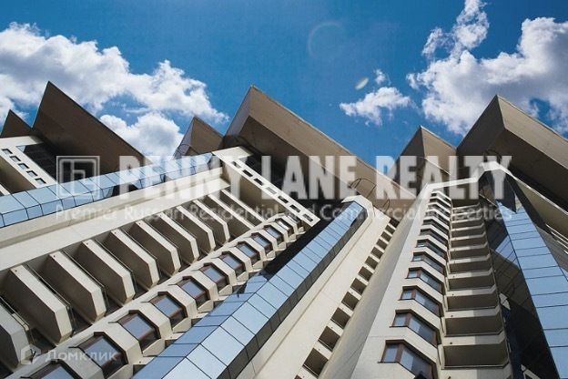 Продаётся 2-комнатная квартира, 115.3 м²