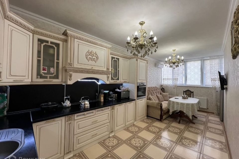 Продаётся 2-комнатная квартира, 60.9 м²