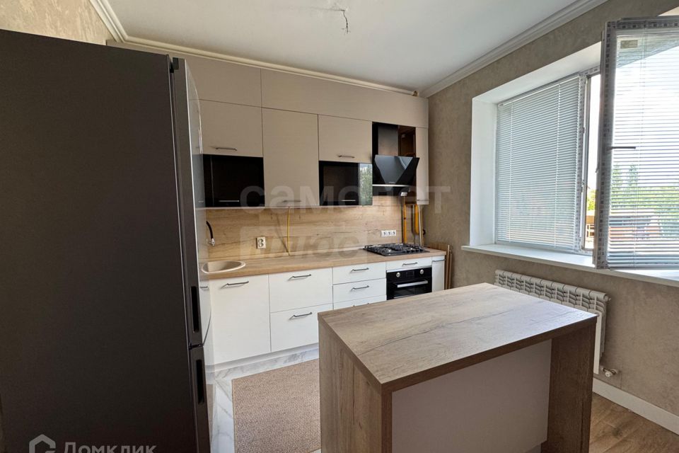 Продаётся 2-комнатная квартира, 61.1 м²