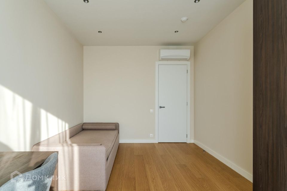 Сдаётся 4-комнатная квартира, 100 м²